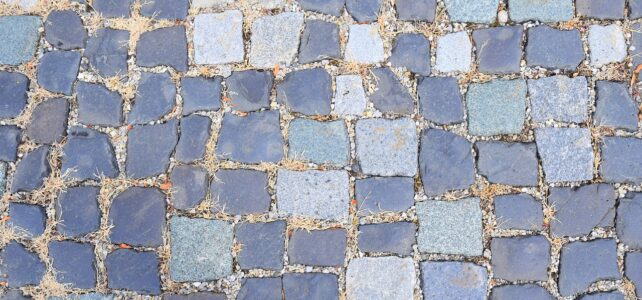 Comment poser un pavé carrossable avec précision ? Comment poser un pavé carrossable avec précision ?